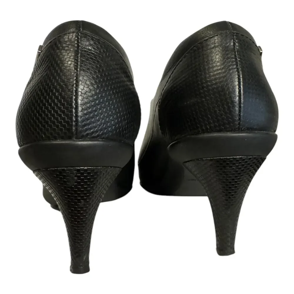 Calvin Klein Greta shooties ankle heeled booties size 7.5